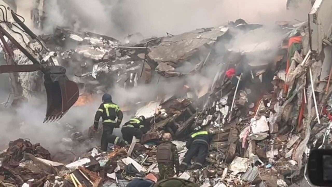 Девятого погибшего извлекли из-под завалов многоэтажки в Белгороде