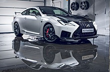 Lexus посвятил эксклюзивный RC F Track Edition Hakuji японскому фарфору