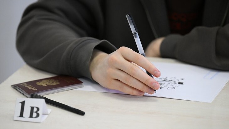 Глава Рособрнадзора заявил, что ЕГЭ искоренил коррупцию при поступлении в вузы