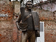 В Ржеве открыли памятник поручику Ржевскому