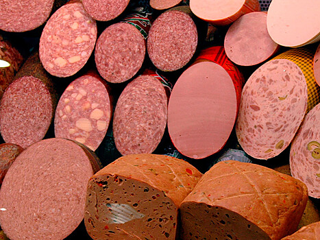 Производители предупредили о росте цен на колбасу и полуфабрикаты