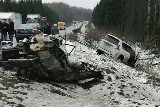 ВАЗ разорвало на части в ДТП на трассе Зеленодольск-Йошкар-Ола