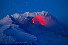 Ученые заявили о возможности повторного выброса вулканического пепла на Камчатке