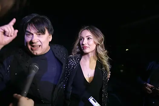 «Папка надоумил»: дочь Александра Серова Мишель обвинили в подражании Татьяне Куртуковой