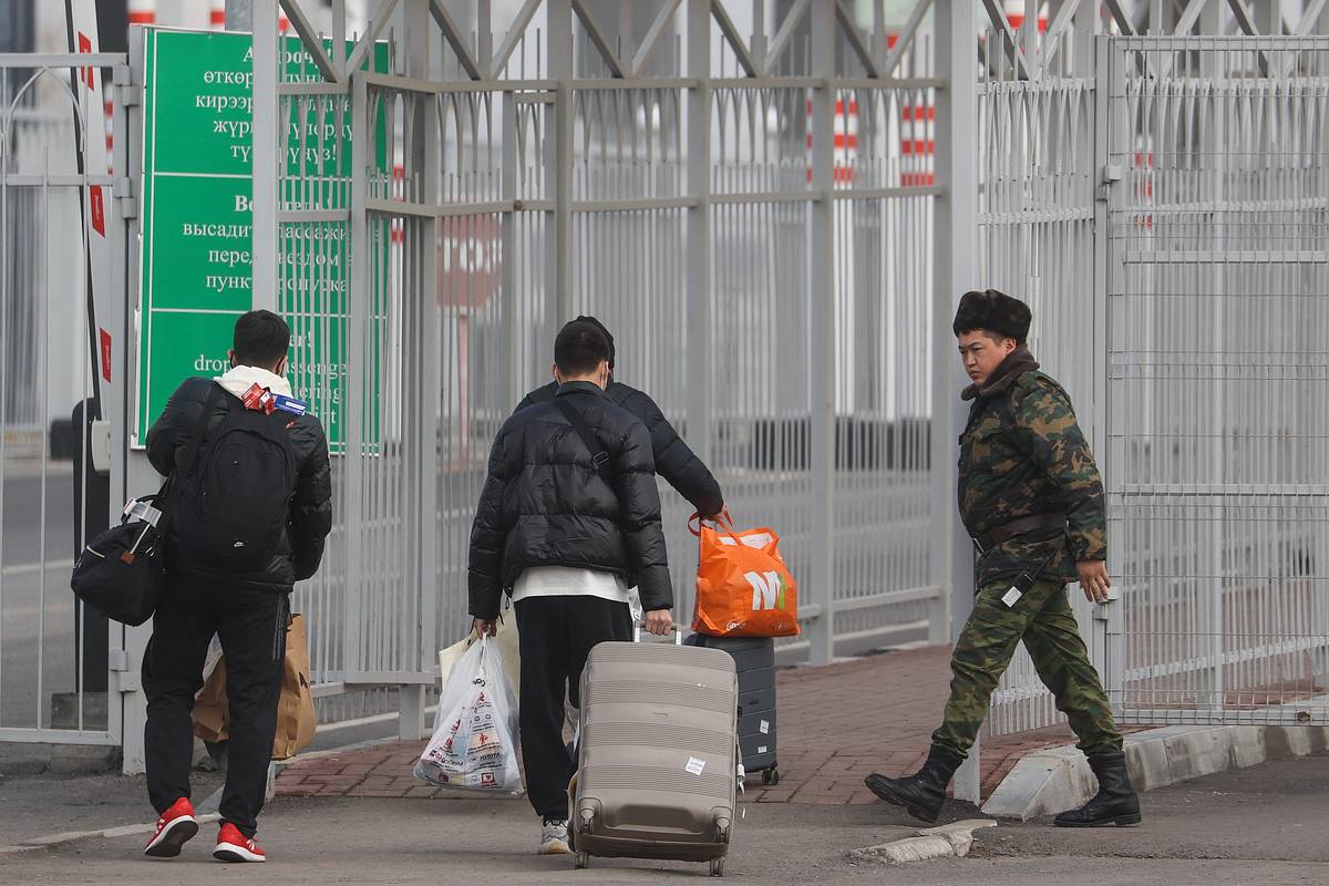 В МИД объяснили сложности на переходе границы с Казахстаном