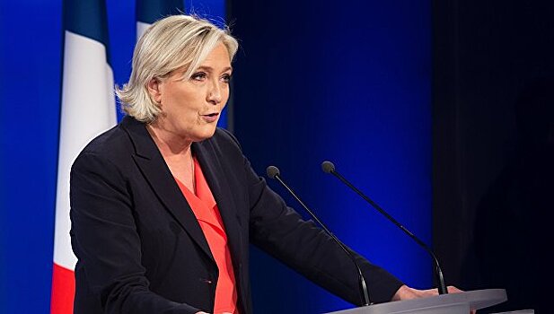 Ле Пен не исключила создания своей фракции в парламенте Франции