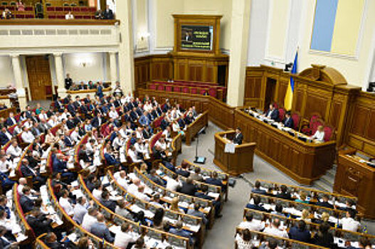 Рада досрочно прекратила полномочия ЦИК Украины по предложению Зеленского