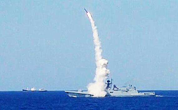 Гибель эскадры: ВМФ РФ в Средиземноморье впору подавать сигнал SOS