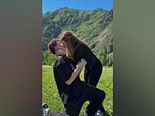 Блогер Аня Покров рассказала, что их свадьба с Артуром Бабичем состоится летом