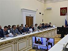 Губернатор потребовал разобраться в ситуации со сливом нефтепродуктов в городскую канализацию