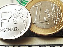 Официальный курс евро вырос до 75,56 рубля