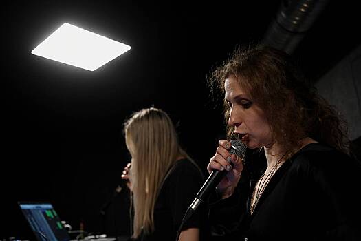 Гособвинение запросило сроки для участниц скандально известной в России панк-группы