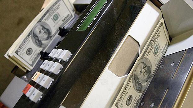 Кабмин РФ продлил обязательную продажу валютной выручки