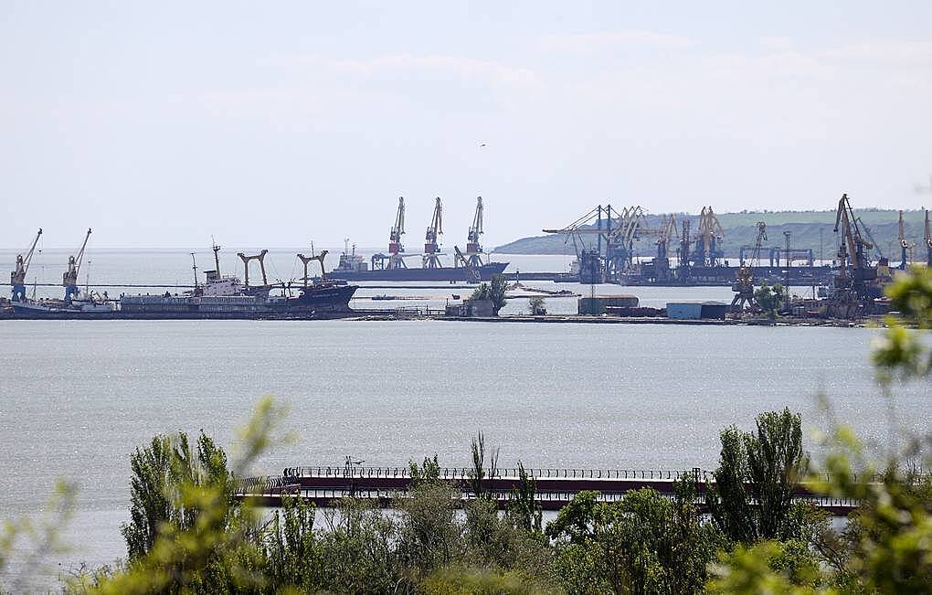 Россия откроет коридор из порта Мариуполя для иностранных судов