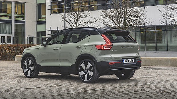 Volvo отзывает свыше 400 тысяч автомобилей из-за неработающей камеры заднего вида
