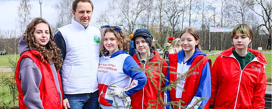 Дмитрий Волков поздравил красногорских волонтеров с праздником