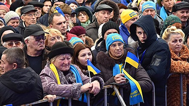 Кто устроил вакханалию с непризнанием выборов на Украине