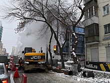 Без паники: екатеринбургские теплосетевики "укрепляют" трубы в центре города