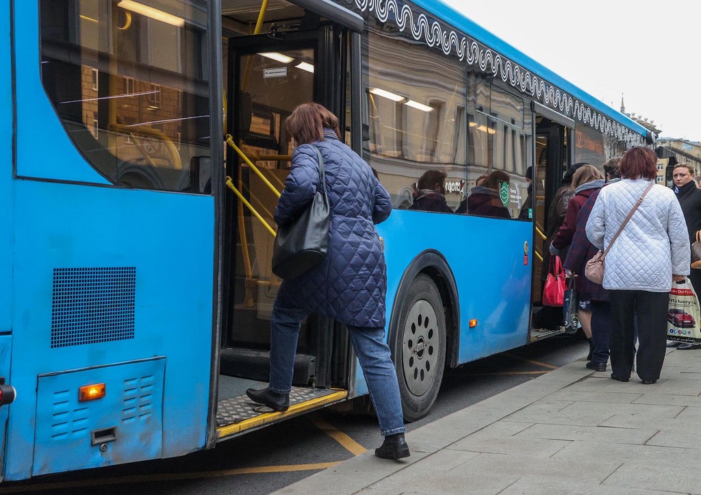 Время ожидания общественного транспорта в России достигло рекорда