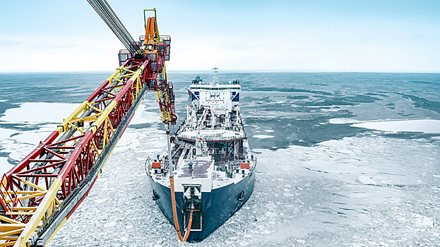 «Газпром нефть» сообщила о добыче 10-миллионной тонны нефти на Приразломном месторождении
