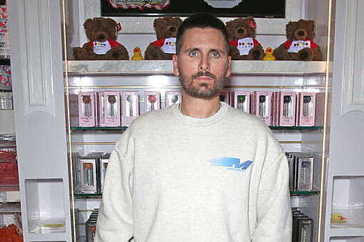 Отец троих детей Кортни Кардашьян попал в ДТП