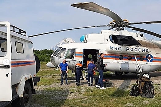 Спасатели обнаружили обломки пропавшего в российском регионе вертолета