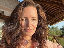 59-летняя звезда «Секса в большом городе» Кристин Дэвис удалила филлеры и показала лицо без макияжа и фильтров