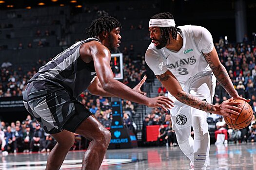 «Даллас» победил «Бруклин» во втором матче Энтони Дэвиса за «Маверикс»