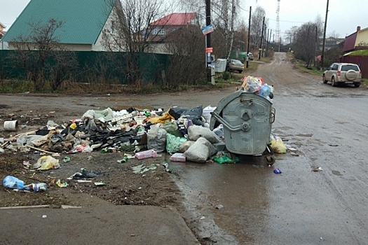 Кировчане жалуются на возвращение «мусорного коллапса»