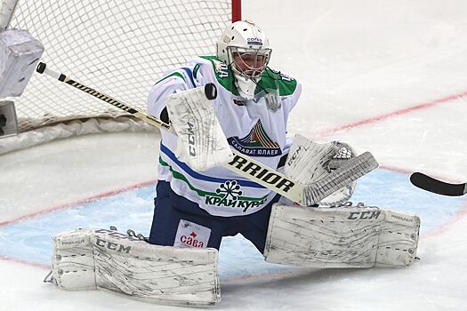 Вратарь «СЮ» Кареев после вылета из плей-офф выложил нарезку своих сейвов в Финляндии