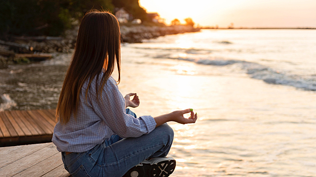 Как практика медитации влияет на концентрацию и эмоциональное состояние