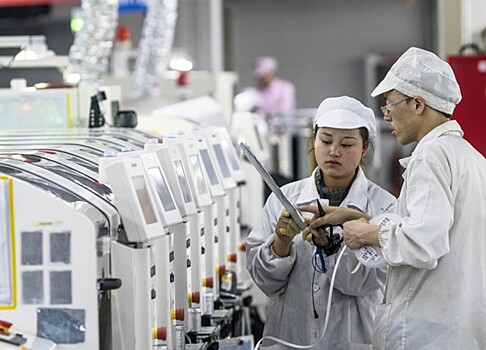 Рост промпроизводства, розничных продаж и инвестиций замедлился в Китае