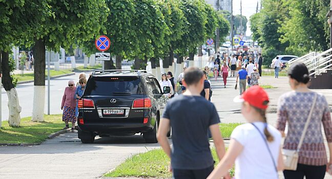 Что будет, если ездить по тротуару на автомобиле