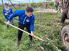 Волонтеры Победы привели в порядок территорию храма в Перевозском округе