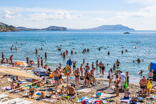 Россияне за месяц оформили в Крым более 10 тысяч "единых" билетов