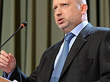 Турчинов списал на хакеров миллиарды долларов