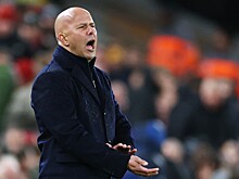 Экс-капитан «Ливерпуля» высказался о возможном увольнении Слота