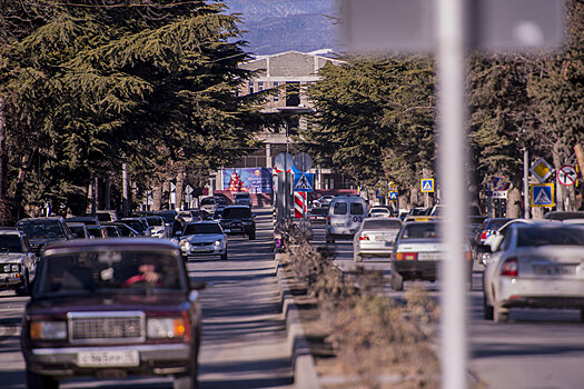 "От ужаса я не могла шевельнуться": цхинвальцы о светофорах и авариях