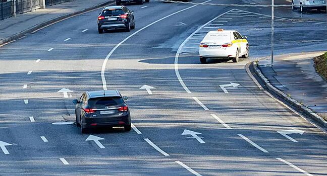 В академии транспорта связали безопасность дорог с однополыми браками