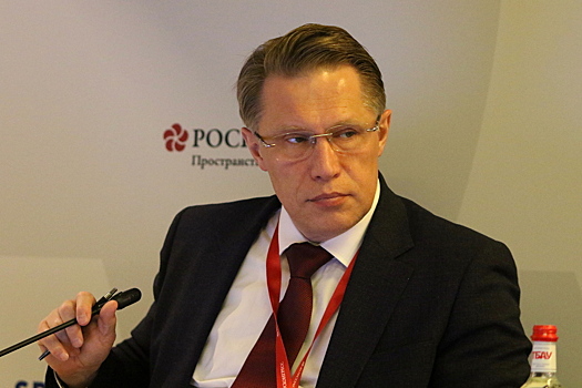 Министр Мурашко лично оказал помощь пострадавшему в ДТП на Минском шоссе