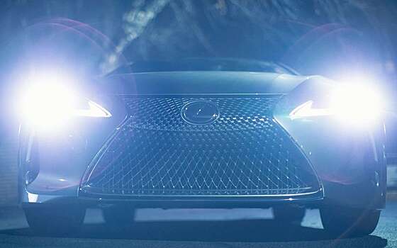 Эксперты рассказали, как безопасно ездить при ослепляющем солнце