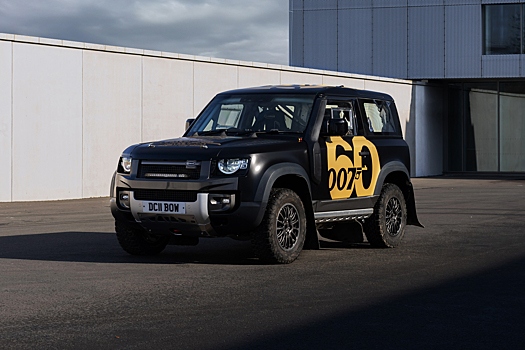 Посмотрите на раллийный Land Rover Defender с ливреей, посвященной Джеймсу Бонду