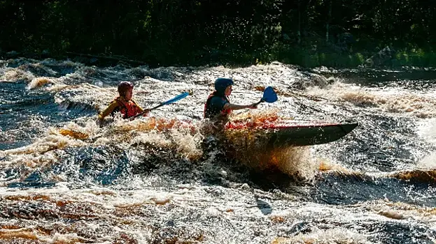 В Самарской области два человека утонули, отдыхая на байдарке