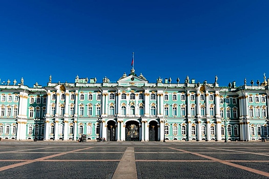 Вход в Эрмитаж по четвергам стал бесплатным для студентов и учащихся колледжей