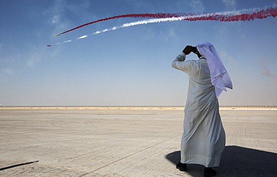 Выступление пилотажных групп на Dubai Airshow 2017. Видеотрансляция