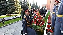 У некрополя Кремлевской стены почтили память маршала Еременко