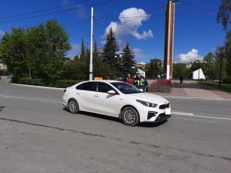 Полиция проверяет соблюдение масочного режима в такси