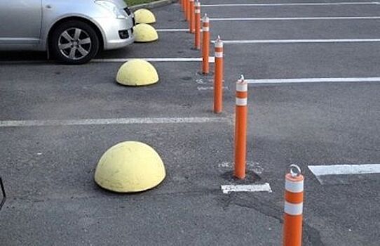 Знак «Стоянка для сотрудников»: законно ли под ним парковаться?