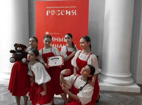 Сызранский ансамбль «Жемчужинки» выступил в Москве на Международной выставке-форуме «Россия»