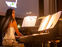 «Музыка Света. Пробуждение»: неоклассика встречается с живописью в Москве